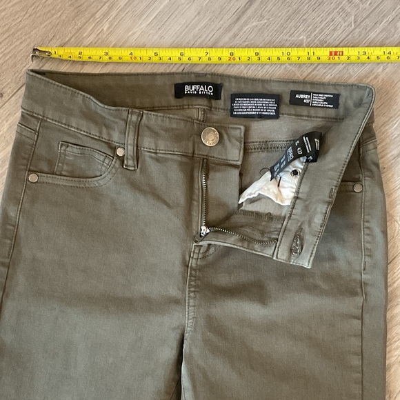 **Buffalo David Bitton Olive Aubrey High Rise Stretchy /Ankle Grazer Jeans - Picture 5 of 7